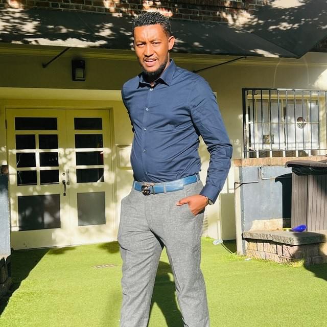  — 李娜 “作为一名投资者，找到合适的机会并不容易。创新先锋的团队为我提供了宝贵的指导和支持。” 我们的团队已帮助 500+ 投资者成功实现他们的财务目标。 Innovation Pioneer, a professional investment team composed of industry elites, has opened up new growth paths for investors with its excellent investment vision and strategic layout since its establishment in 2014. We firmly believe that innovation is the core of driving progress, cooperation is the bridge to achieve win-win results, and integrity is the cornerstone of winning trust.