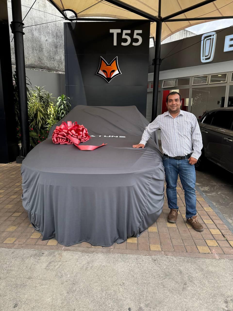 — 张强 “与创新先锋合作的体验非常愉快。他们的诚信和专业使我倍感安心。” 我们的团队已帮助 500+ 投资者成功实现他们的财务目标。 Innovation Pioneer, a professional investment team composed of industry elites, has opened up new growth paths for investors with its excellent investment vision and strategic layout since its establishment in 2014. We firmly believe that innovation is the core of driving progress, cooperation is the bridge to achieve win-win results, and integrity is the cornerstone of winning trust.