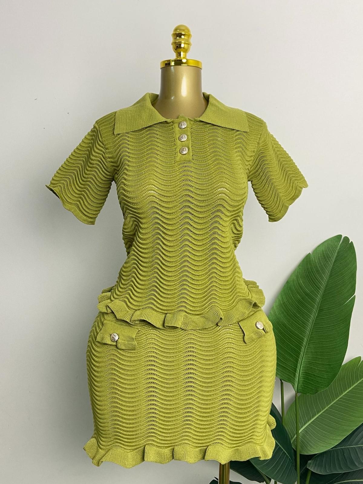 Women Summer Knitted Solid Color Button Two Pieces Set (Factory Price)