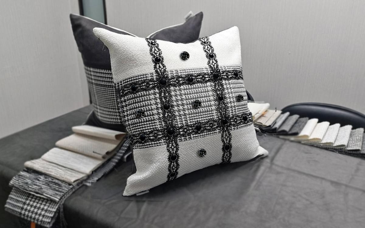 【RODCO Home+wisofa】CC Lace 香風黑蕾絲抱枕