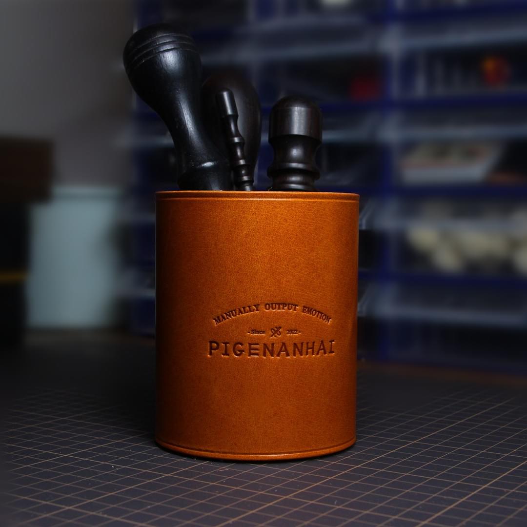 American Vintage Handmade Vegetable Tanned Leather Pen Holder | Desk Organizer OEM