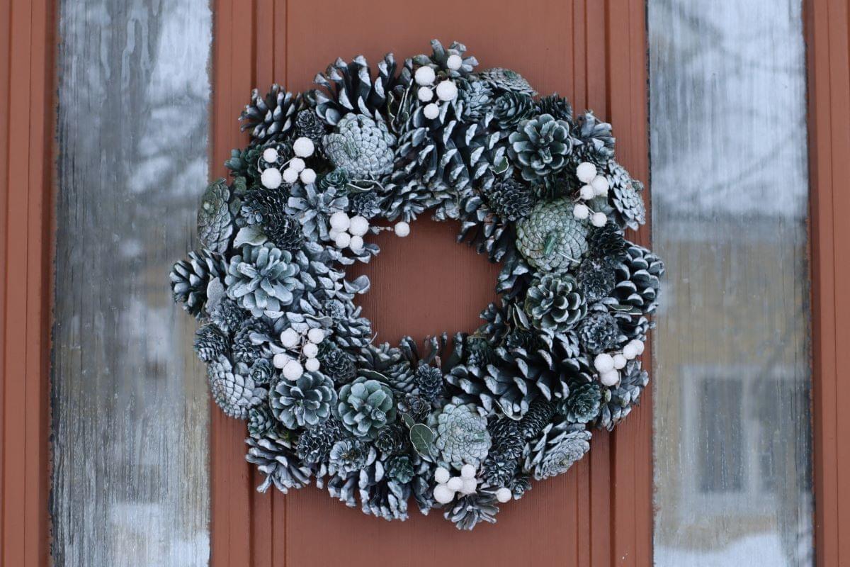 Our products are made from environmentally friendly materials so that you can decorate responsibly. Ecological What do we offer Atmospheric products from Lappeenranta to decorate the home and create atmosphere.