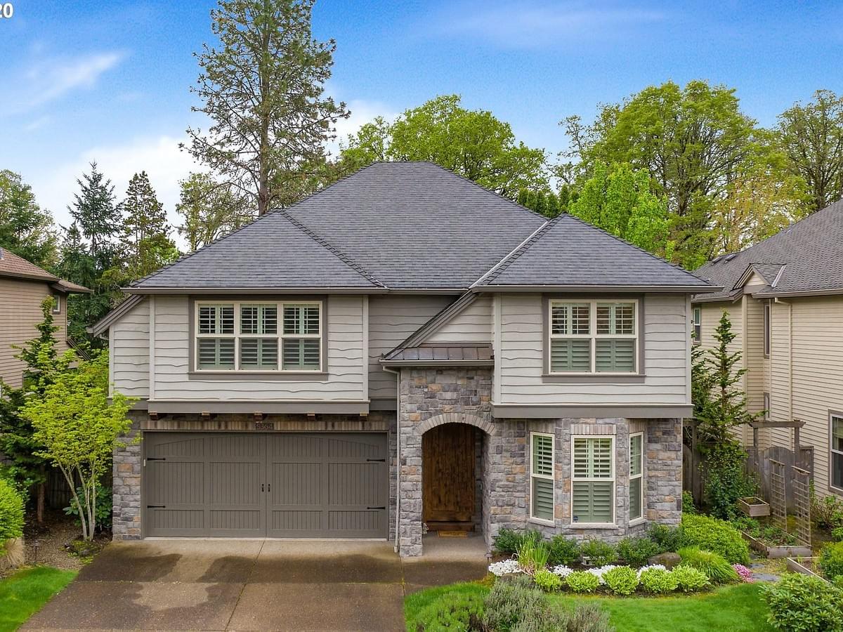 7 Must Have Features For Todays Langford Luxury Homes F...