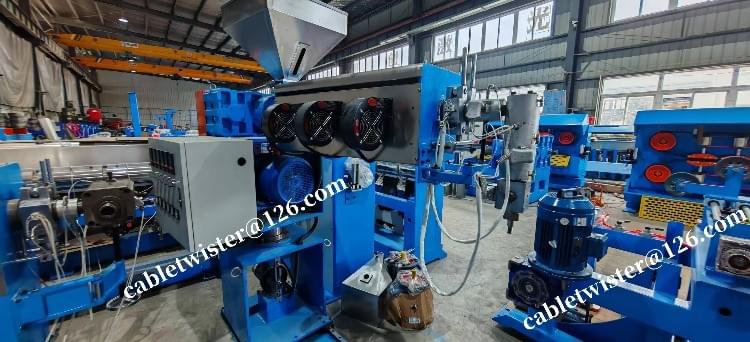 SJ-90+60+45 Triple Layer Co-Extrusion Line For Dual Colors And Daul Layers Cable 