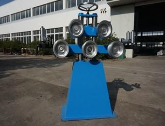 Five tension straightener from capstian technology