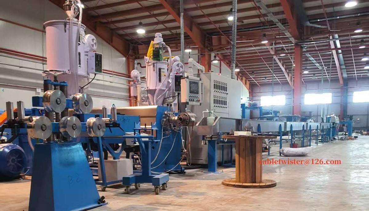 Líneasde extrusión  para la producción decables