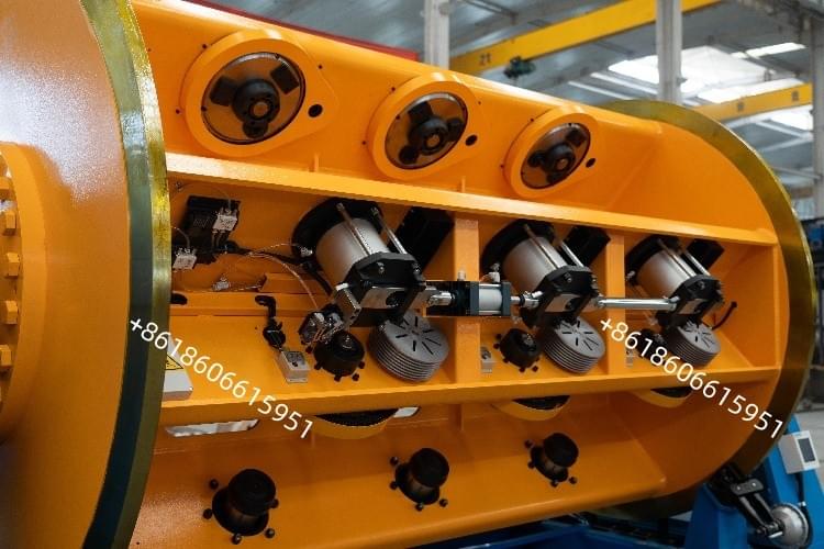 Rigid Frame Stranding Machine with Side Loading Bobbin System And Hysteresis Tension