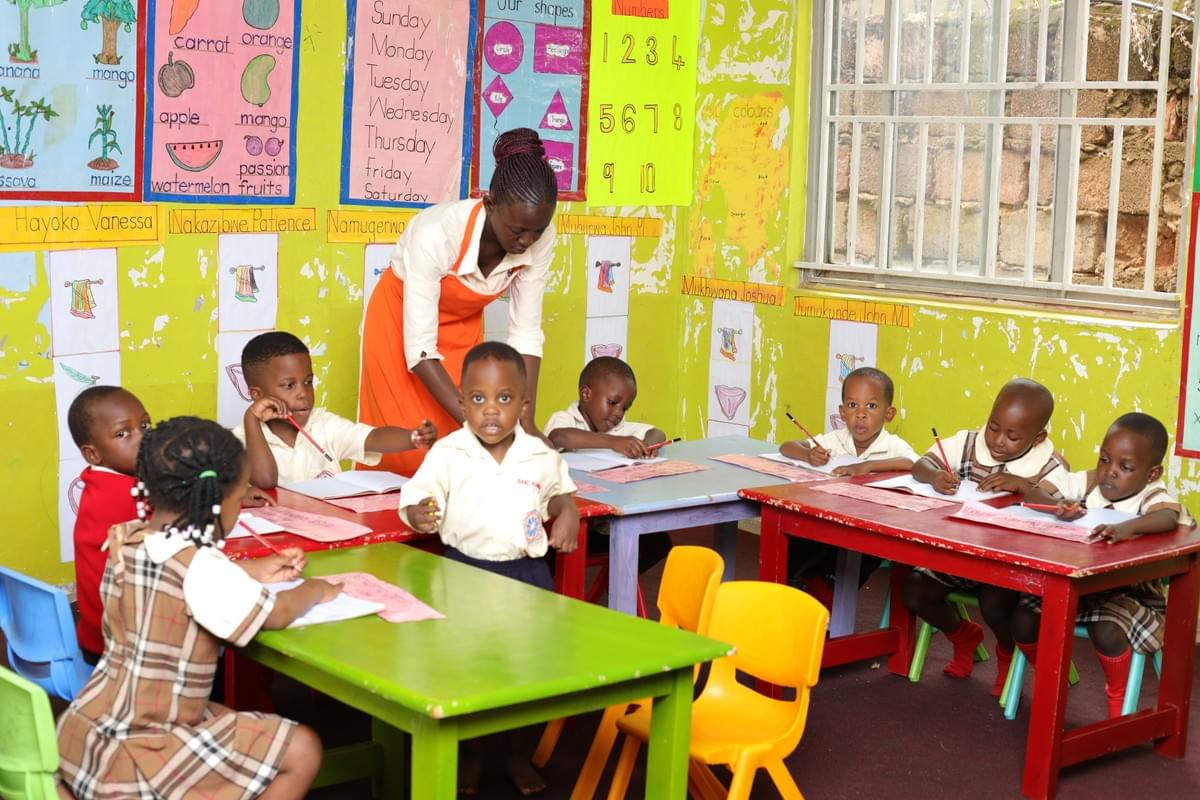 At HABAALE FOUNDATION UGANDA LIMITED, we believe in fostering strong community ties. Our initiatives encourage participation from all members, creating a sense of belonging and shared responsibility. Through workshops and community meetings, we empower individuals to voice their needs and work collaboratively towards solutions. Community Engagement Our Mission HAFOL is a proactive organization concerned about all people and regards them as members of the same family—a family that cultivates productive and successful relationships.
It was founded in 2005 in response to rampant perennial societal problems.  Currently, there is rampant poverty, intolerance, insecurity, idleness, passivity, marginalization of groups, diminishing arable land areas, climate change and environmental degradation, and irresponsible household leadership.
Target households are generally poverty-stricken and lack enlightened leadership with no well-thought-out home plans.  The possible panacea is some kind of everlasting solutions that make them able to respond timely to emerging challenges.   Education or other empowering support enables people to identify and attempt to solve their own problems.
The organization also has a primary school in the community and intents to open up more!