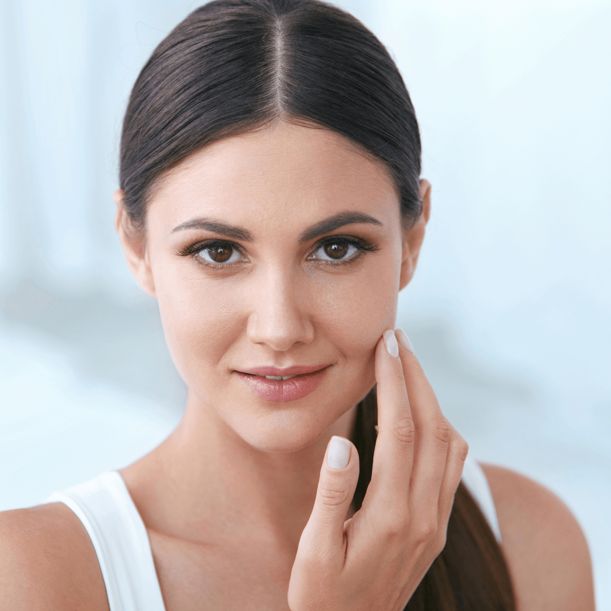 Discover Our Range of Aesthetic Treatments Your Transformation Awaits We offer a range of cosmetic treatments, including skin rejuvenation & tightening, anti-wrinkle and facial volumisation  and contouring treatments.