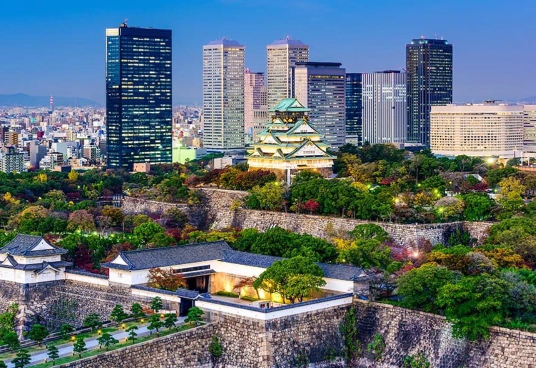 Osaka Castle at dusk. Real. 