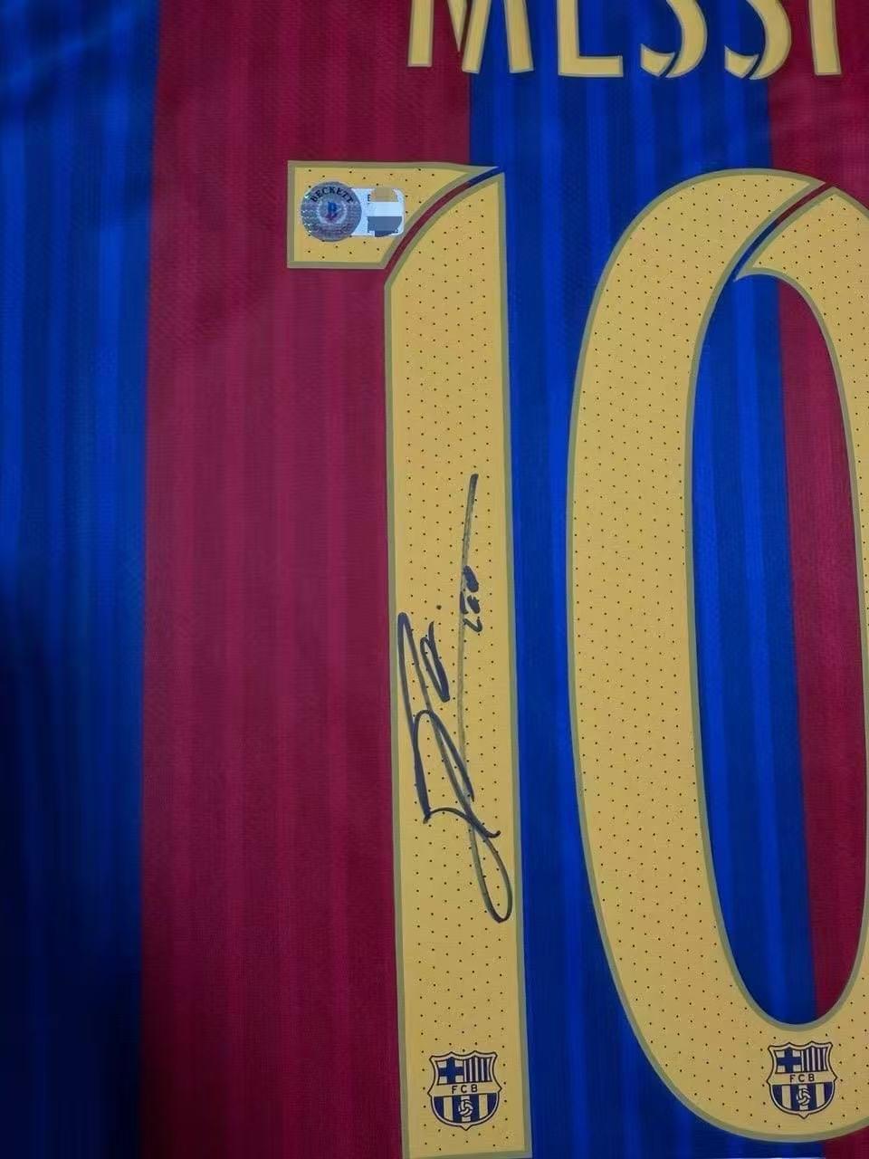 Lionel Messi Signed FC Barcelona 2016/17 Home Jersey #10 – Beckett Certified