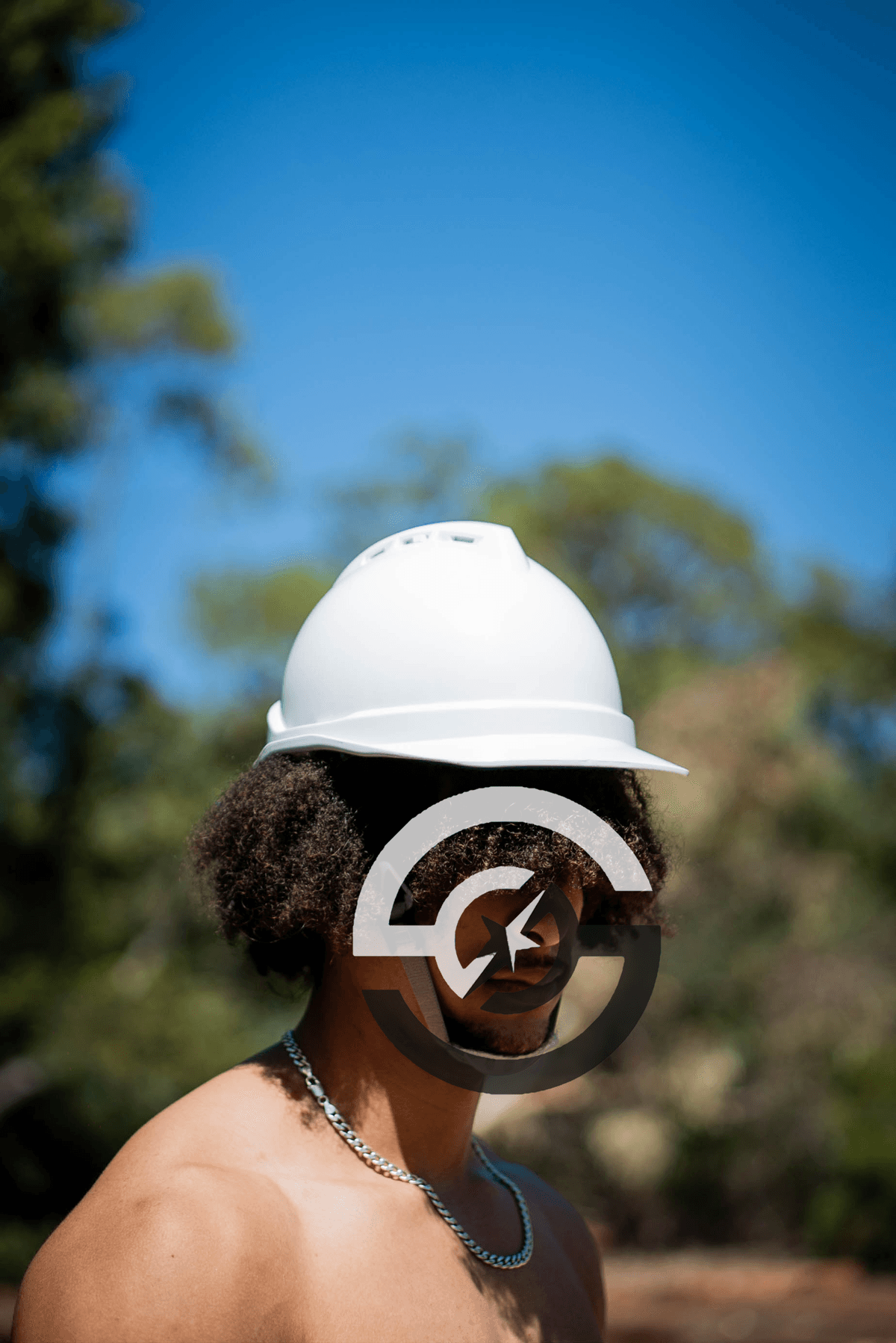HARD HAT V500