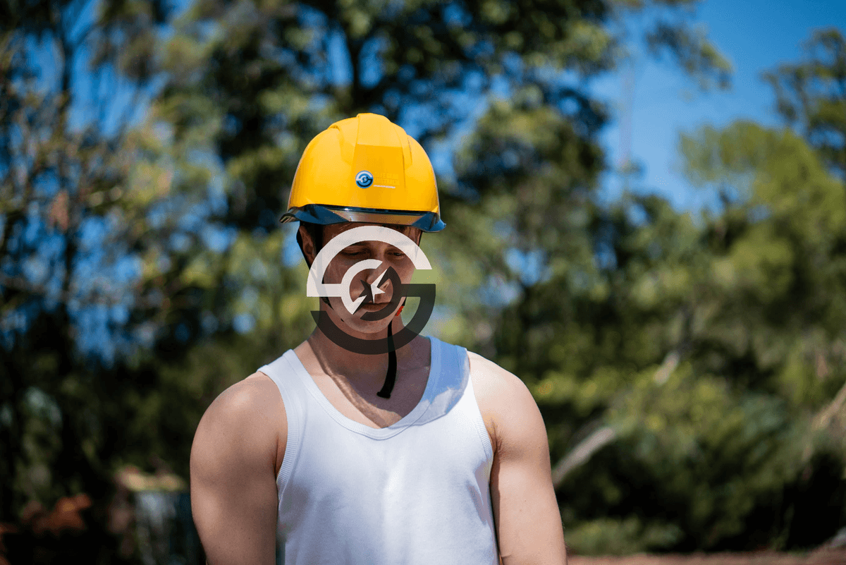 HARD HAT DELUXE