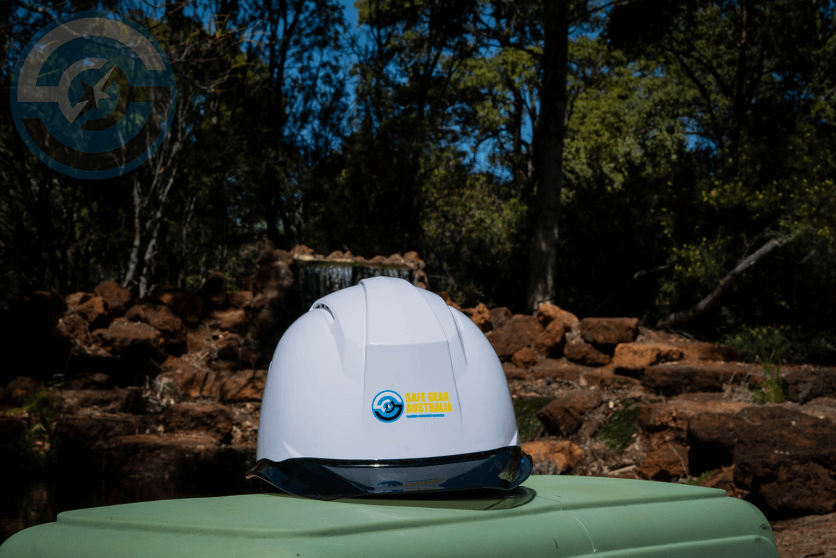 HARD HAT DELUXE WHITE