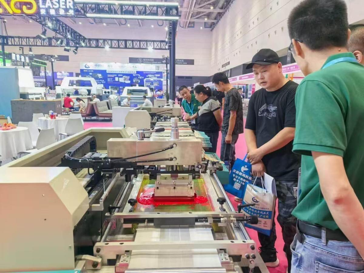 Garment Label Screen Printing Machine – Small Size, Big Precision