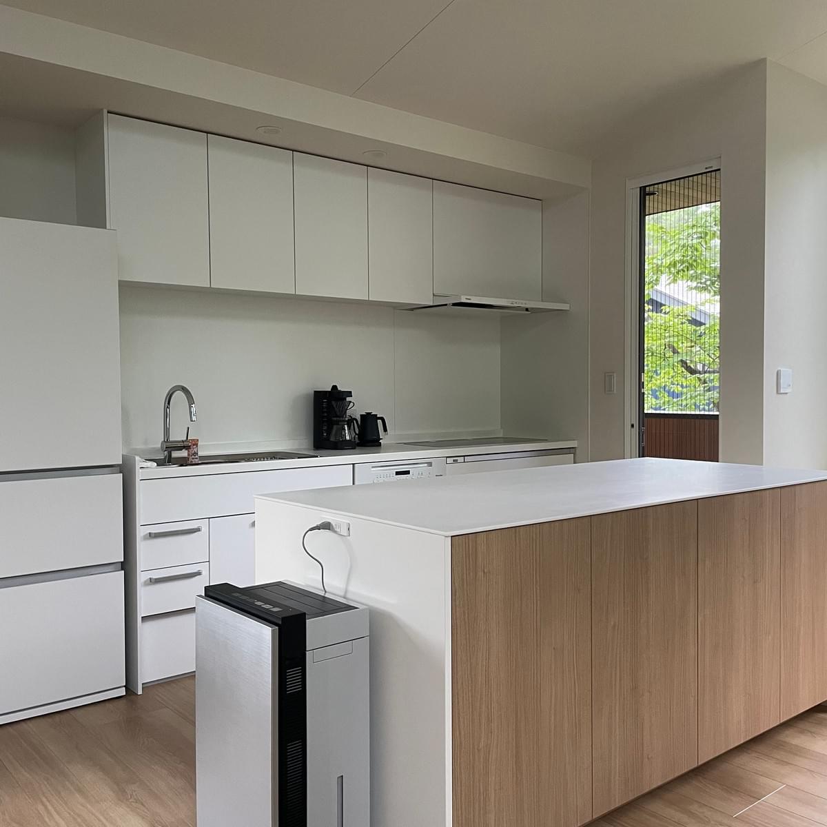 Unwind after a day on the slopes with our rejuvenating spa treatments tailored to your needs. Exclusive Spa Services Our Amenities modern chalet in japan ski resort