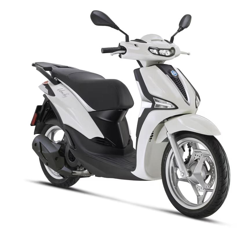 We select only scooters and accessories of high quality to guarantee your safety and your satisfaction. Superior Quality Our Commitments Ets Tracqui is a store that sells scooters and accessories 2-wheels such as helmets.