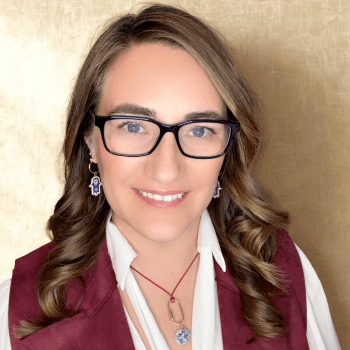 Get Expert HR Support Today Your HR Partner Awaits CNY HR Now provides immediate, professional HR support to small and midsize businesses across Central New York. From urgent employee issues to strategic policy development, we help you handle HR challenges quickly, confidently, and compliantly—so you can get back to running your business.