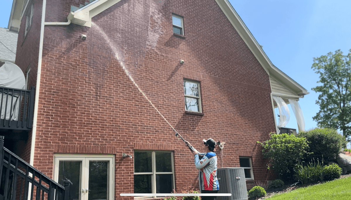 Exterior House Cleaning Serving Dayton, Oakwood Ohio