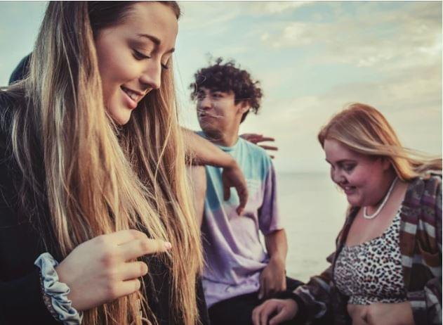 — Laura Sánchez Participating in the workshops of Hirugazte has been transformative. I have acquired skills that I will use for the rest of my life. Hirugazte has impacted positively in the life of hundreds of young people through activities and training. Hirugazte is the area of young people of Hirukide, aimed at people between 15 and 25 years old. It is your community within Hirukide, a space designed for you to train, share your concerns and experiences with other people in your environment, and participate in solidarity actions.