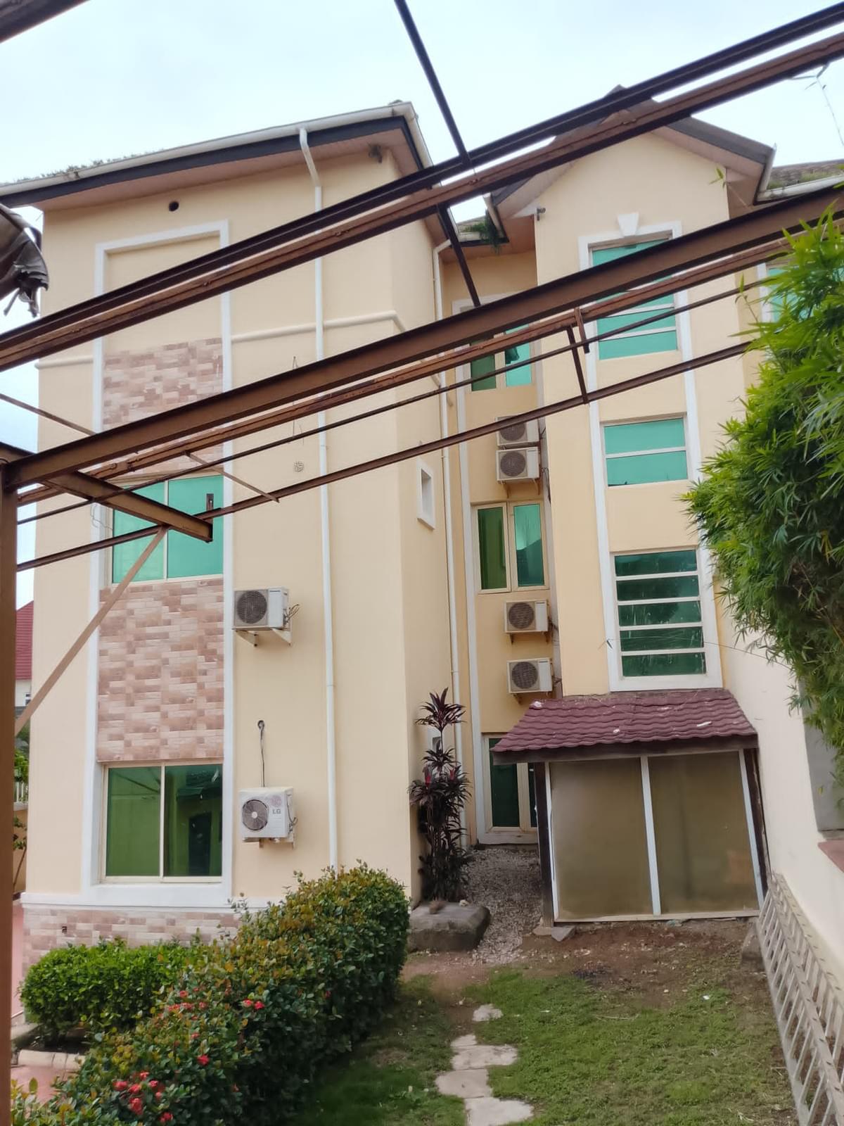 8 Bedroom Duplex Apo Lokogoma