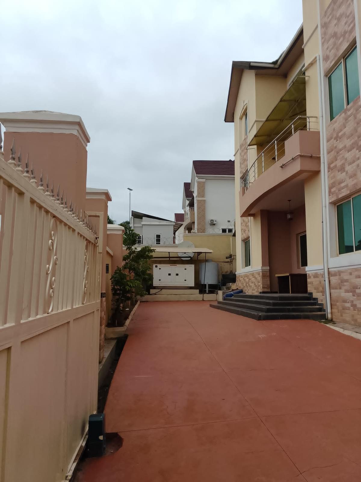8 Bedroom Duplex Apo Lokogoma