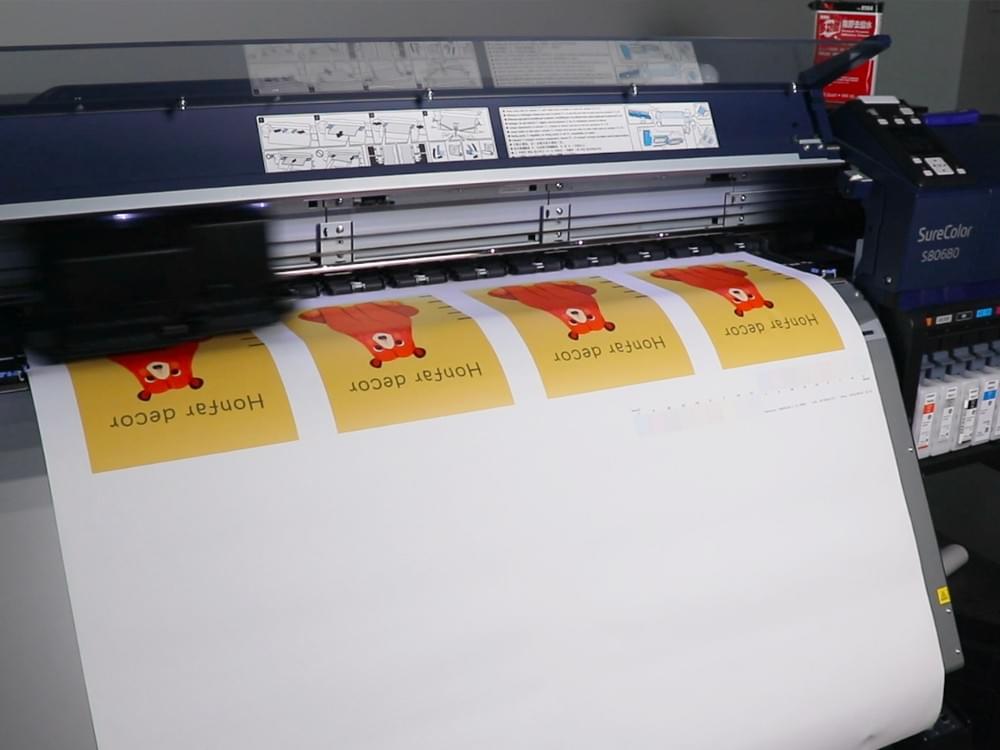 Wide-format printing of custom canvas growth charts at Honfar Wide-format printing of custom canvas growth charts at Honfar