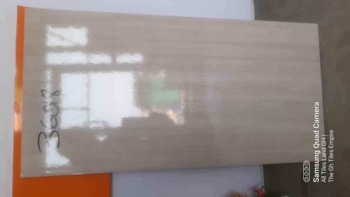 Premium Indoor Wall Tile – 30 × 60 cm (First Grade – A01)