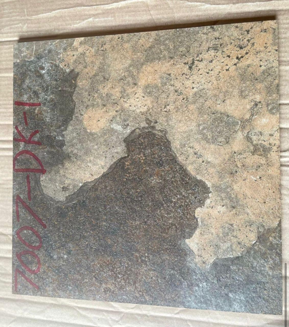 40x40 Premium Quality Compound/Floor Tiles