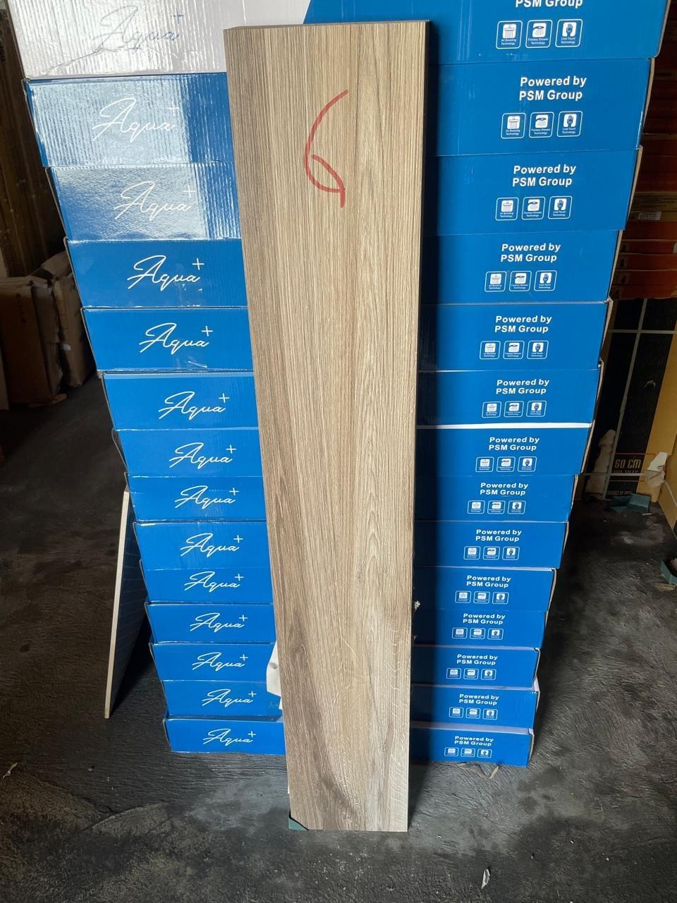 OakLine Wooden Effect Tile