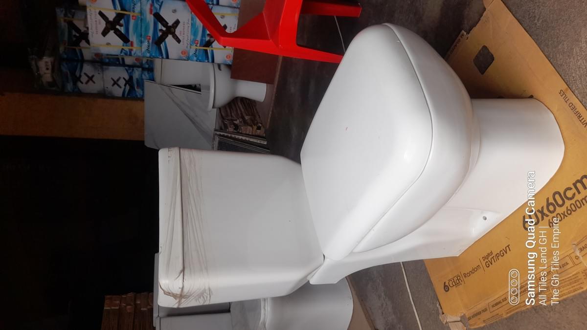 AquaLoo Smooth Curve WC