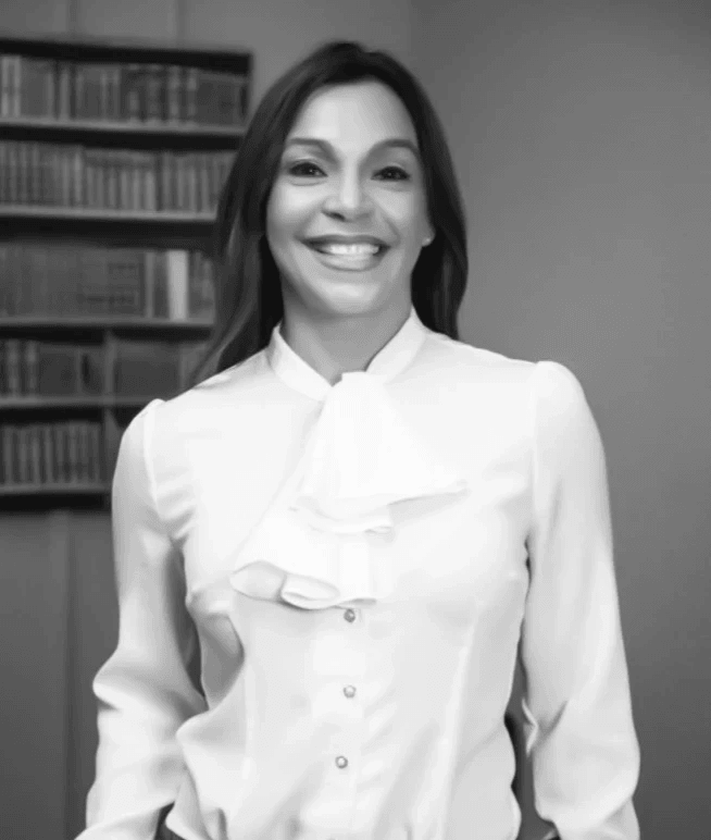 Receive personalized guidance to address the specific challenges of your entrepreneurship and achieve your goals. Personalized Consultations What do we do I help entrepreneurs and small businesses to organize, plan and grow their projects with workshops, templates and practical advice.