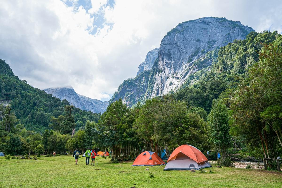 Our service can be adjusted according to your specific needs to ensure the most suitable storage solution for you. customized solution Our service Increase storage space, extremely fast delivery service