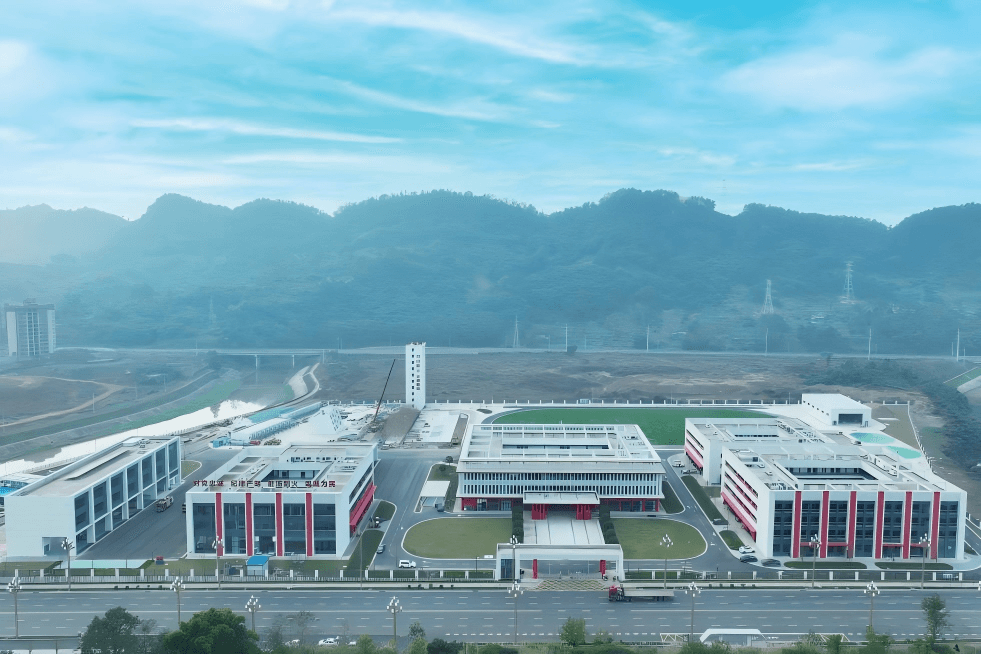 We specialize in innovative solutions such as intelligent capacitor compensation devices and smart IoT integrated power quality management devices. These technologies empower businesses to optimize their energy consumption, reduce costs, and improve overall power quality management. Powering Innovation and Efficiency Production and sales: increased safety capacitors, tuned self-healing capacitors, tuned reactors, composite switches, thyristor switches, power quality management controllers, intelligent capacitor compensation devices, intelligent tuning compensation devices, smart IoT integrated power quality management devices, SVG static VAR generators, APF active filters, low-voltage reactive compensation cabinets, high-voltage capacitors, high-voltage reactors, high-voltage reactive compensation cabinets