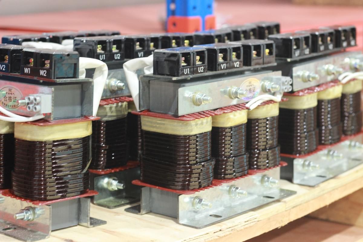 anti-harmonic reactor