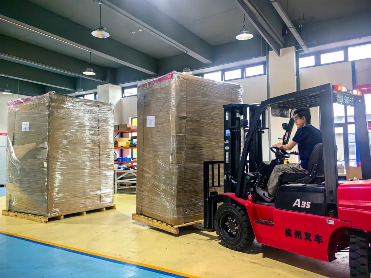 electrical accessory dealer