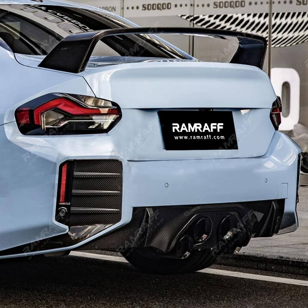 BMW M2 G87 Dry carbon fiber rear bumper trim/Отделка заднего бампера из сухого углеродного волокна
