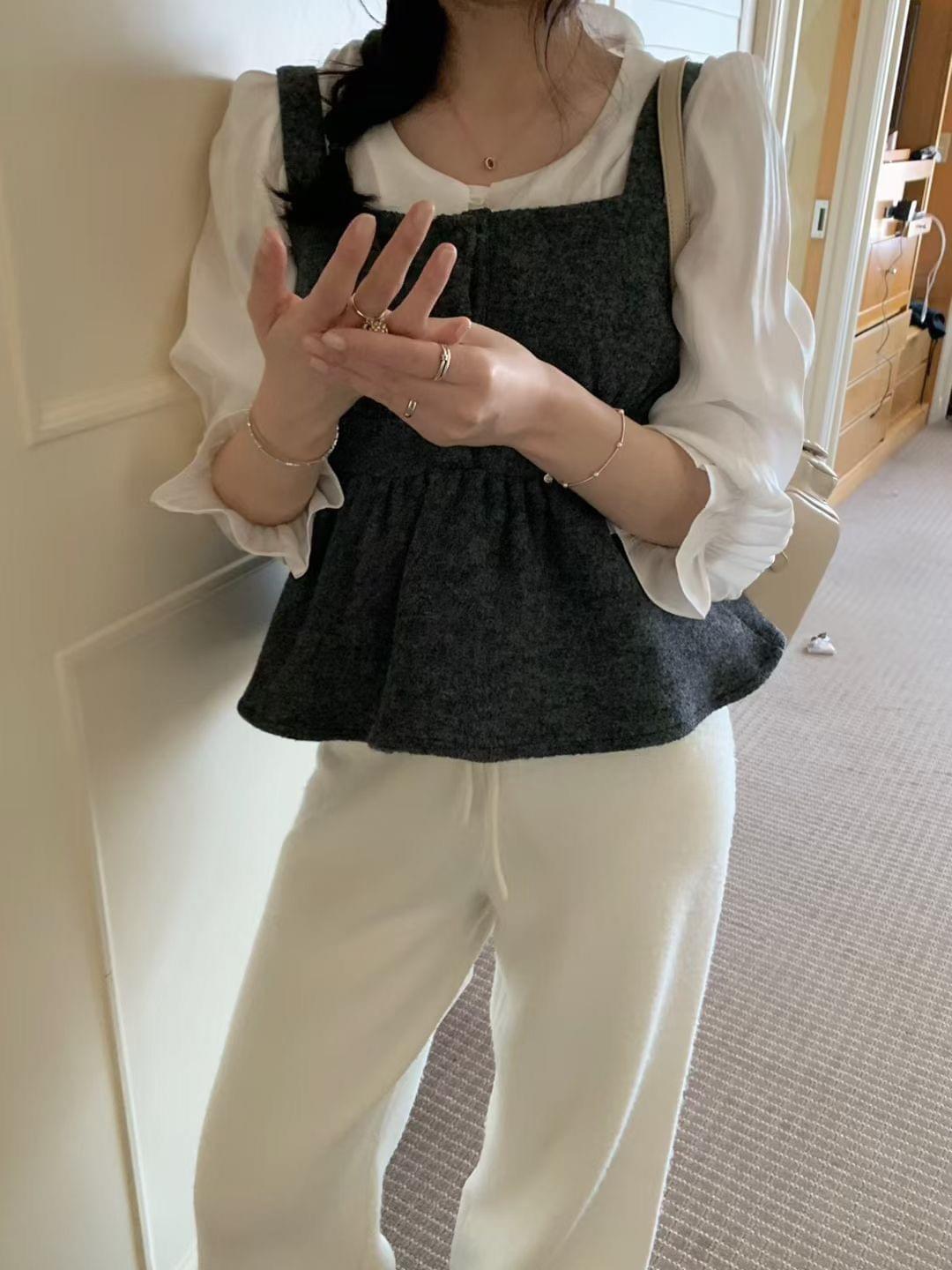 LC26AW17 法式羊毛荷葉下擺吊帶背心