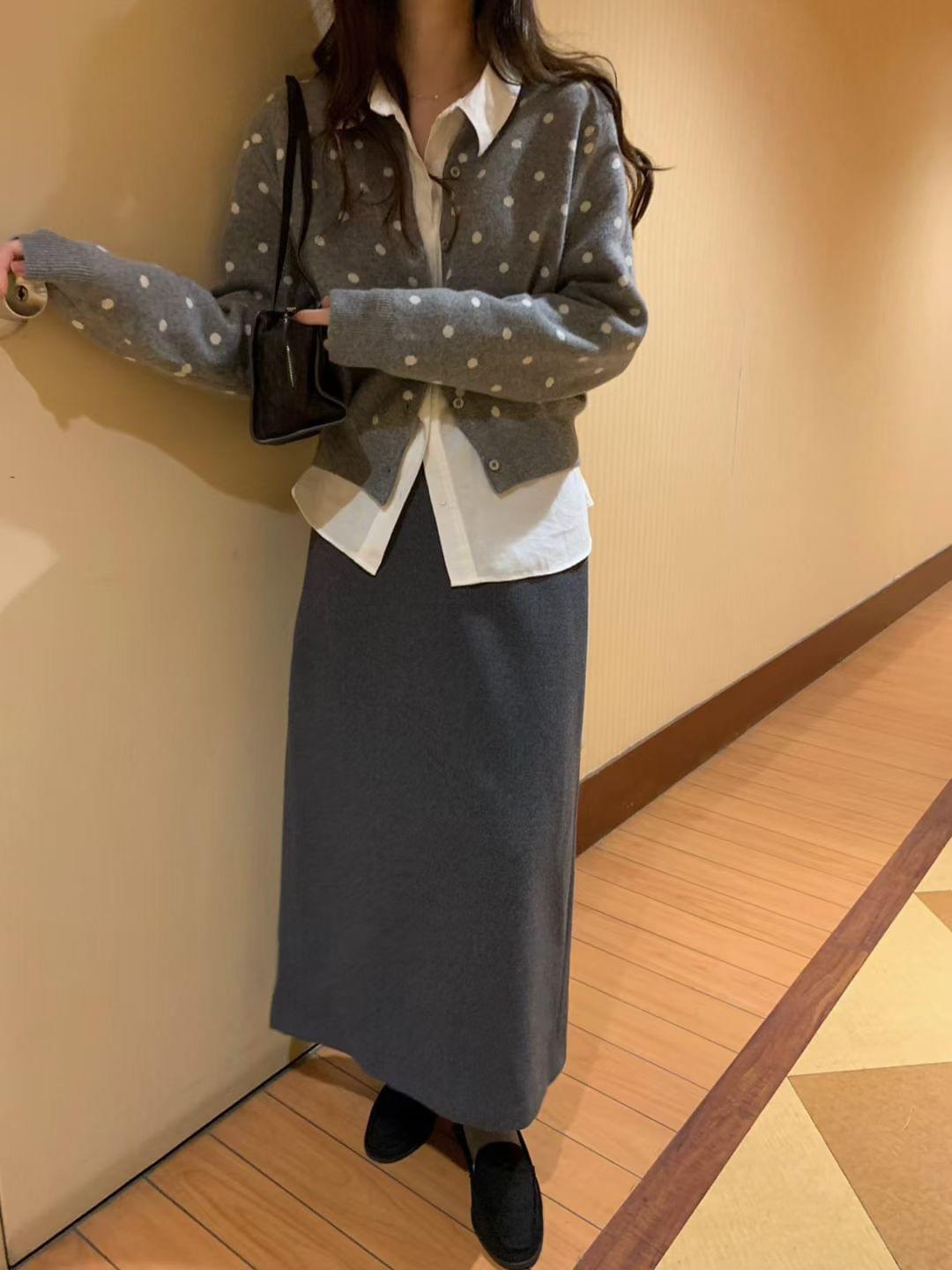 LC26AW15 羊毛簡約後開釵半裙