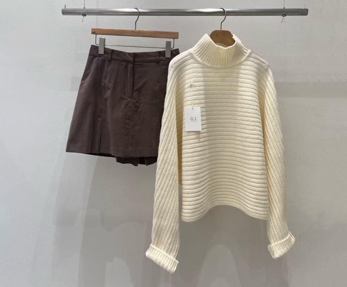 LC26AW07 樽領短版蝙蝠袖羊毛毛衣