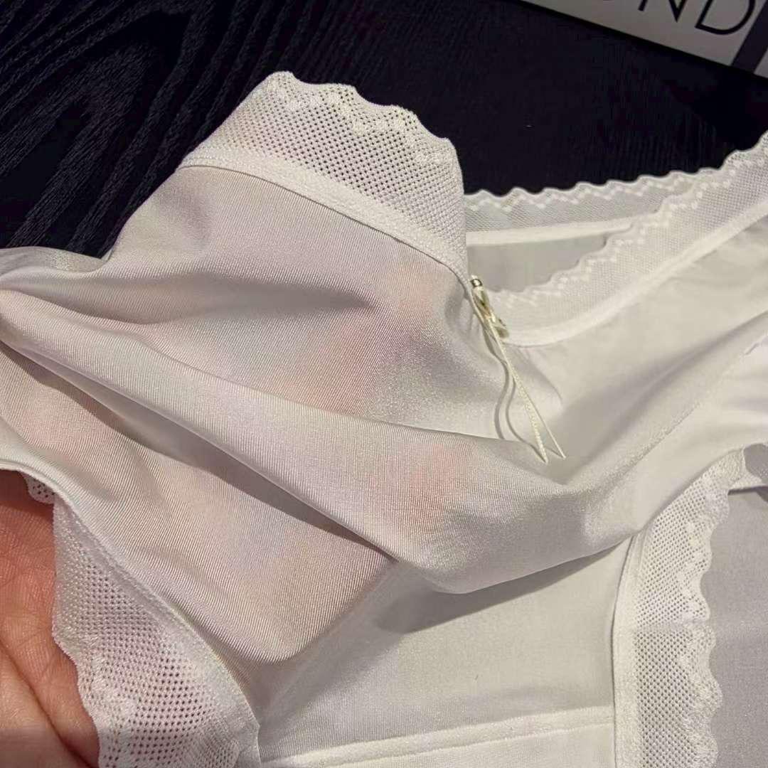 LC25LP16 小標籤透膚蕾絲內褲