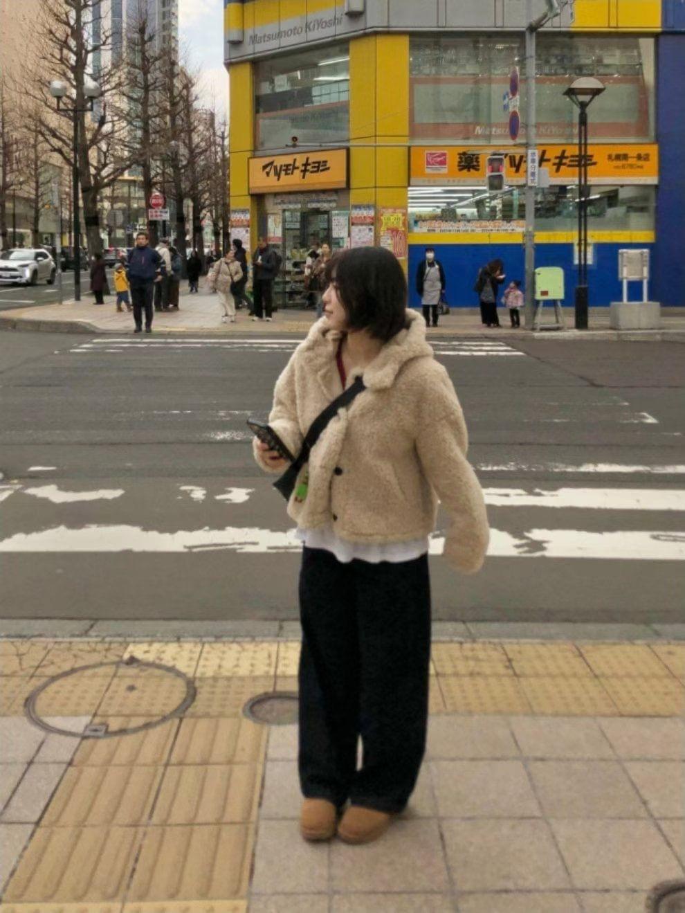 LC26AW34 熊寶寶羊羔毛連帽保暖外套