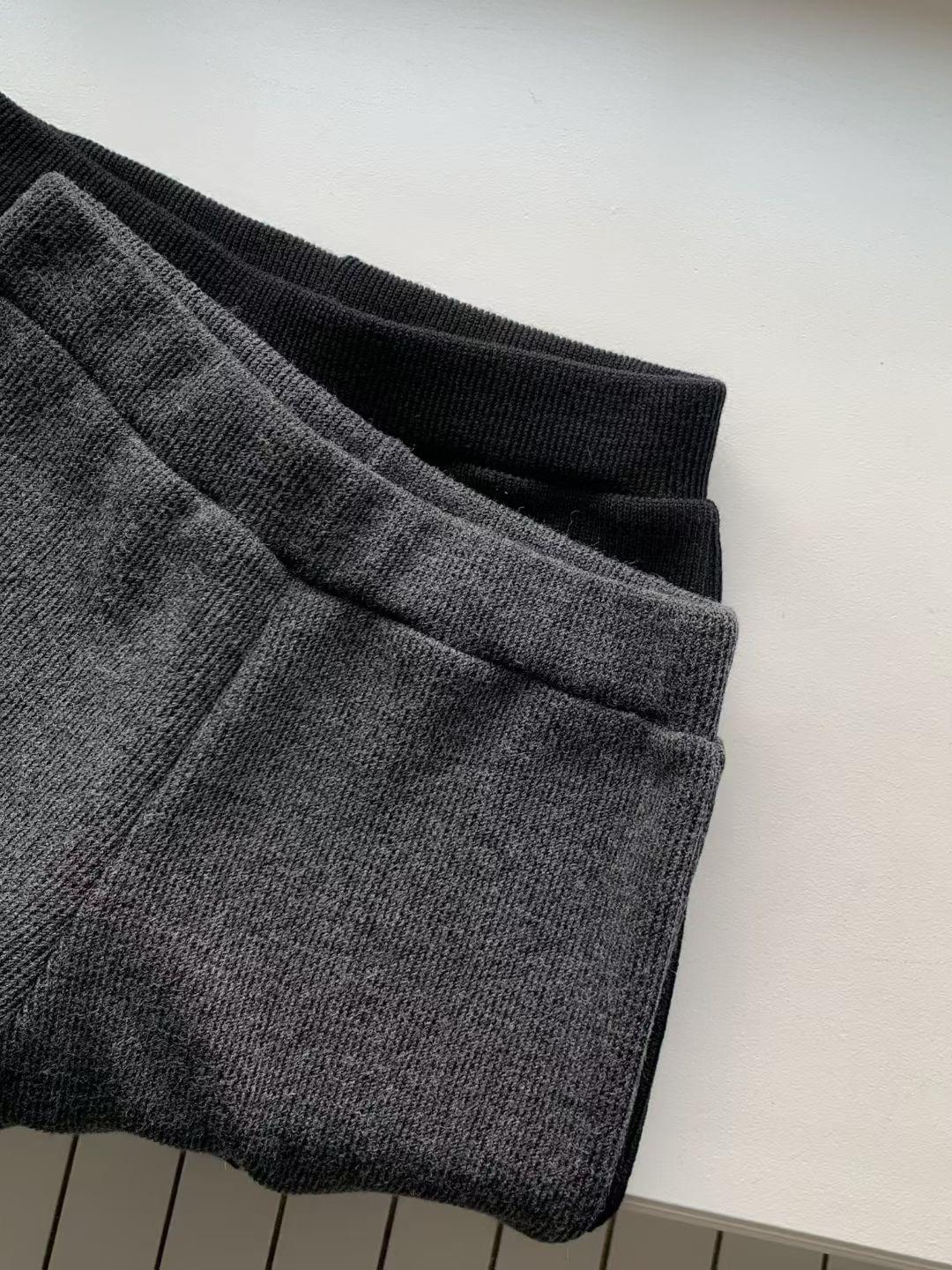 LC26AW27 顯瘦羅紋針織長褲