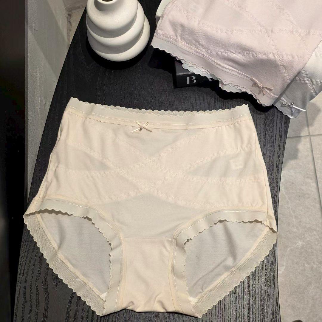 26LP25 基能性修腹親膚內褲