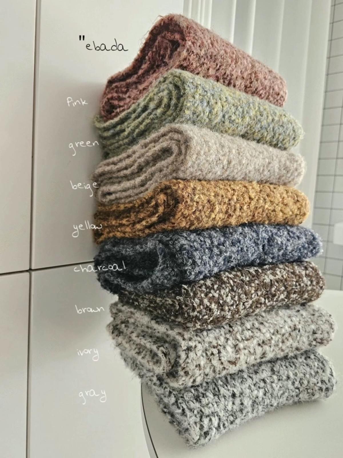 LC26AW36 混色絨毛標籤圍巾