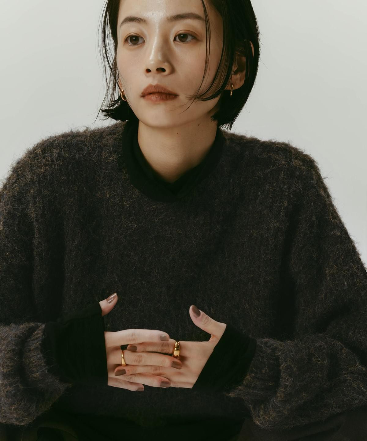 LC26AW02 短版混色長袖針織上衣