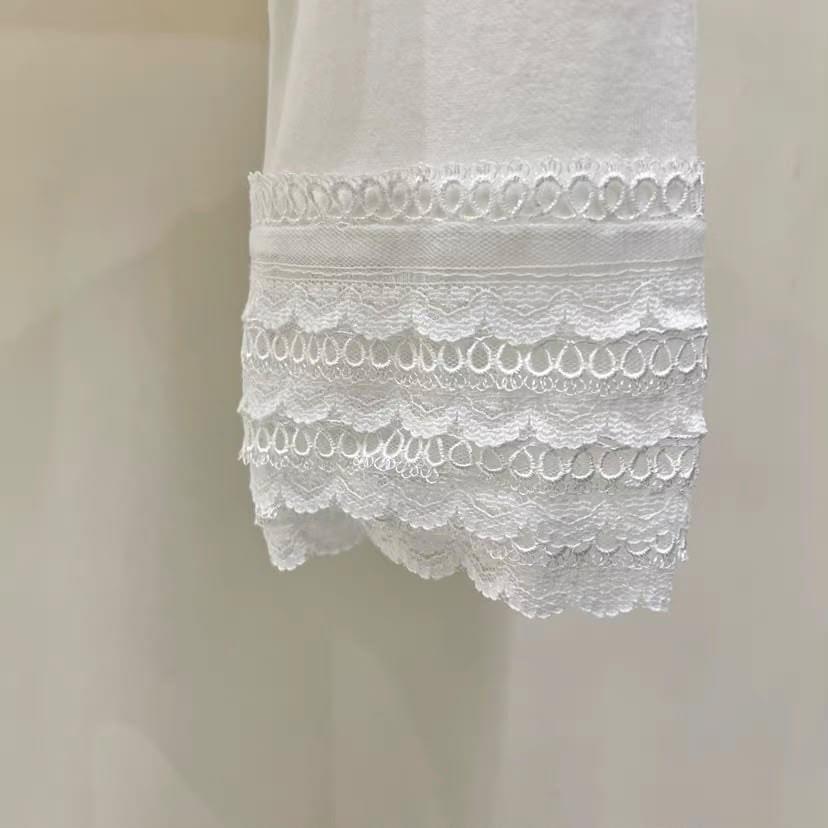261034 蕾絲袖花邊圓領TEE