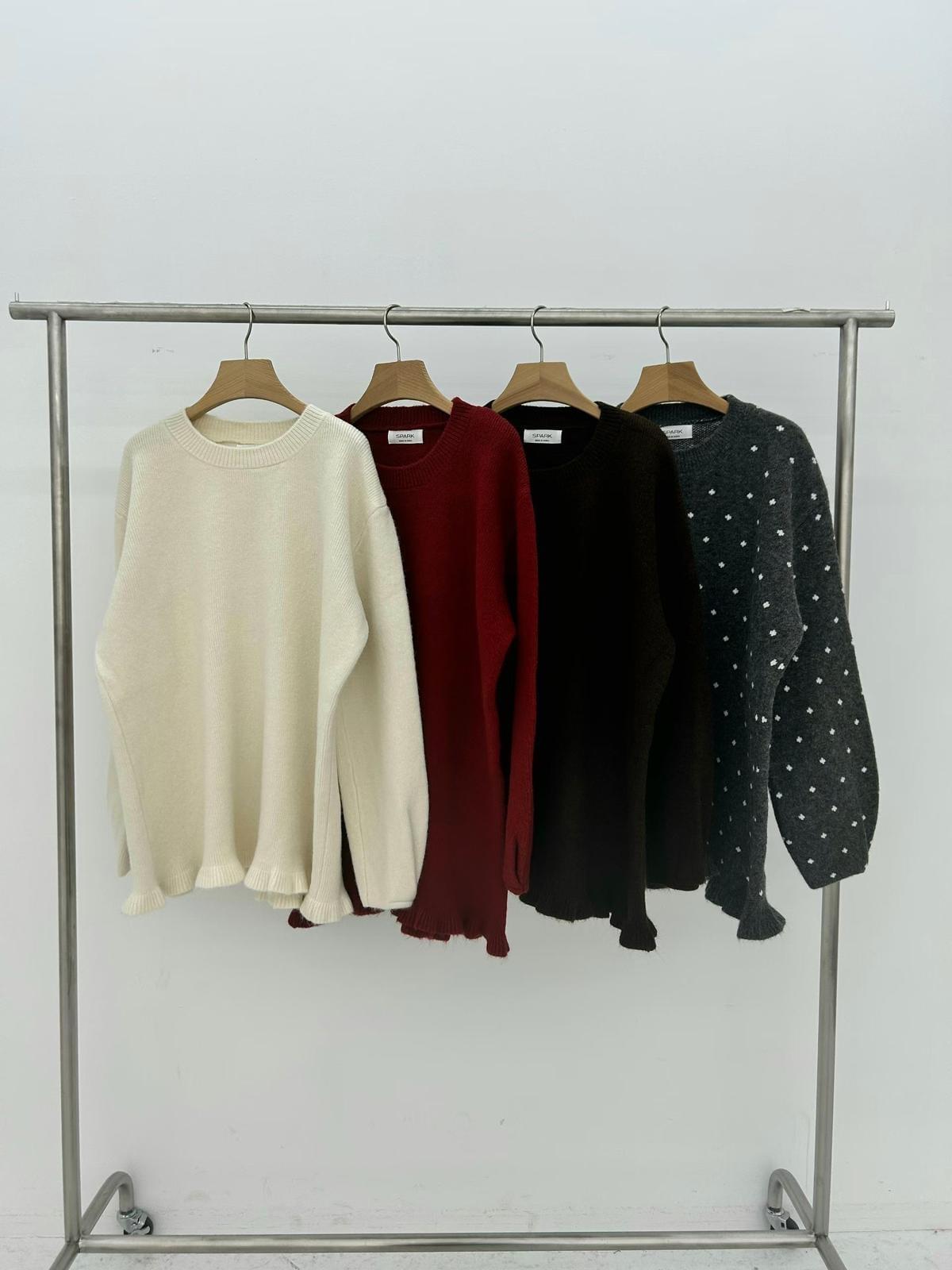 LC26AW33 荷葉下擺毛茸長針織毛衣/連身裙