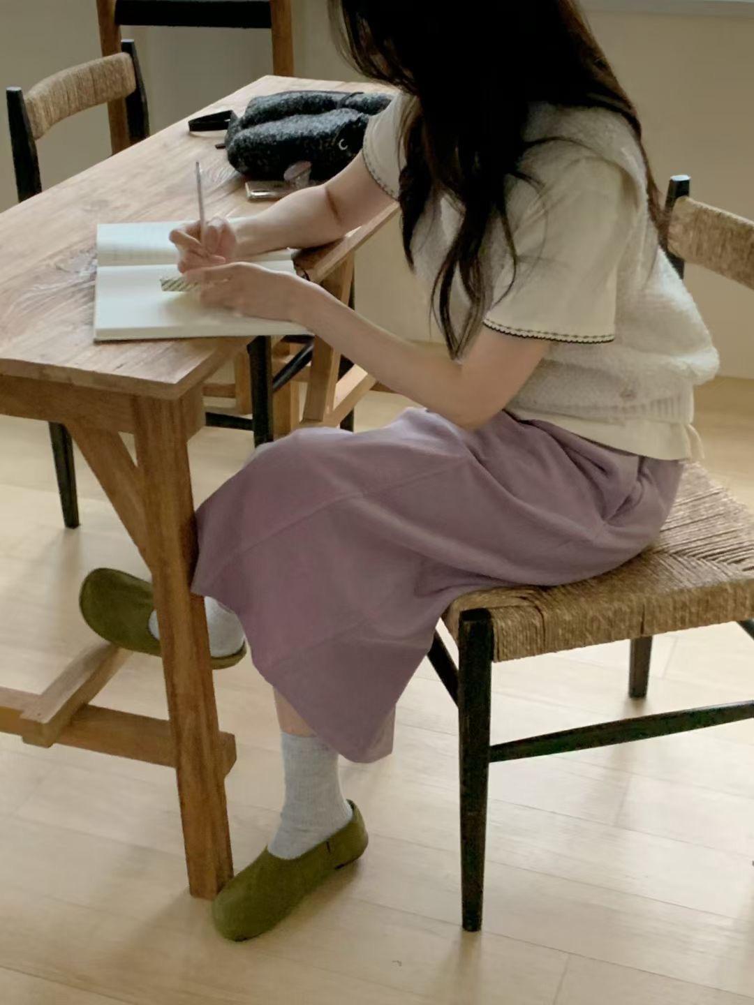 LC2547 線條剪裁設計燈芯絨裙子