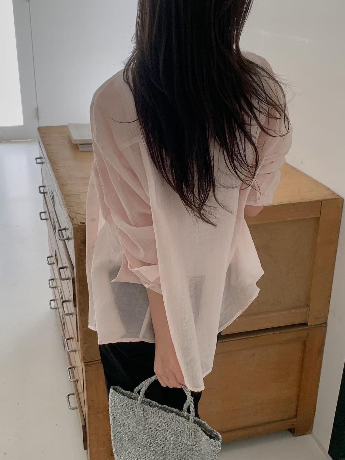 260708 抗拒不了的慵懶天絲皺皺襯衫